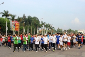 5.000 người tham gia Ngày chạy Olympic vì sức khỏe toàn dân