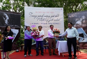 Hai tập thơ, hai phong cách