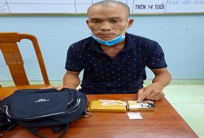 Tạm giữ đối tượng tàng trữ trái phép chất ma túy
