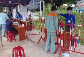 Trong ngày 18/7, người lao động có hộ khẩu thường trú Quảng Nam đang làm việc tại Đà Nẵng trở về nhà không bị cách ly y tế